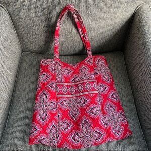Vera Bradley Curvy Tote in Frankly Scarlett Rare Retired